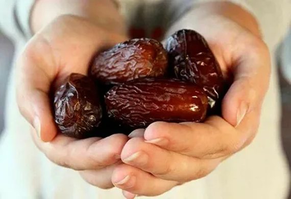 تصویر 5 از خرید و قیمت خرما کبکاب عسلی + فروش عمده